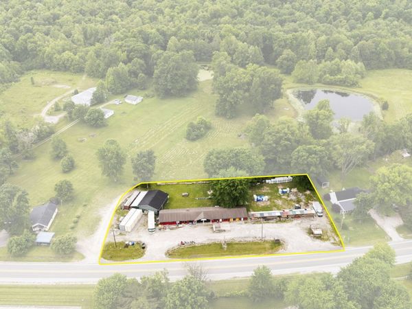 2287 N US Highway 31, Austin, IN 47102
