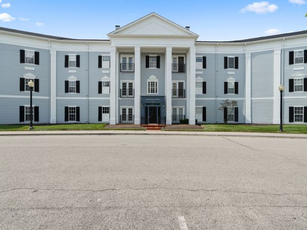 12926 University Crescent , Unit 2C, Carmel, IN 46032