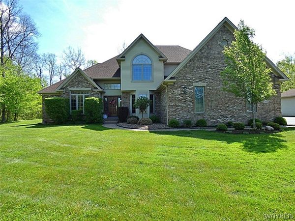 342 Cook Road, East Aurora, NY 14052