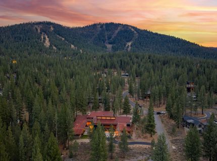 9612 Dunsmuir Way, Truckee, CA 96161 Photo
