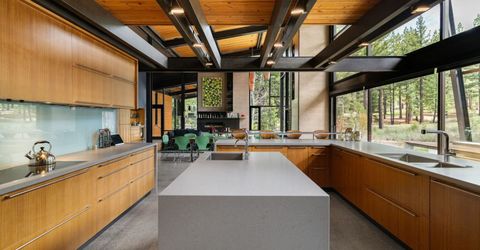 9612 Dunsmuir Way, Truckee, CA 96161 Photo