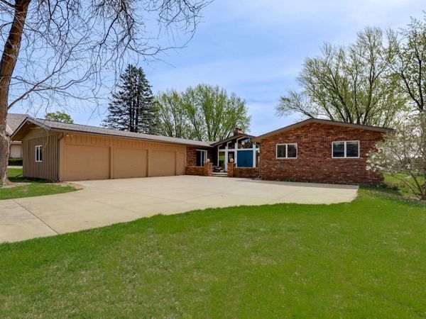 70 Valley Lane, Hastings, MN 55033