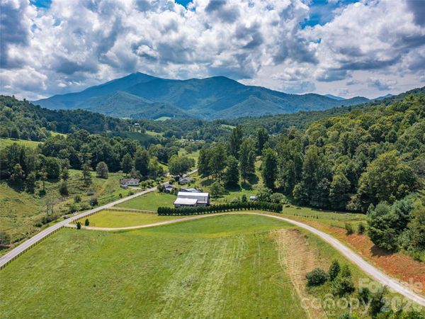 000 Locust Rough Mountain Road, Burnsville, NC 28714