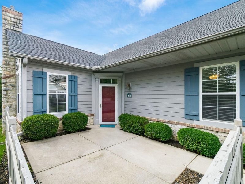 4111 Aumbrey Court, Unit 35, New Albany, OH 43054 Photo 2
