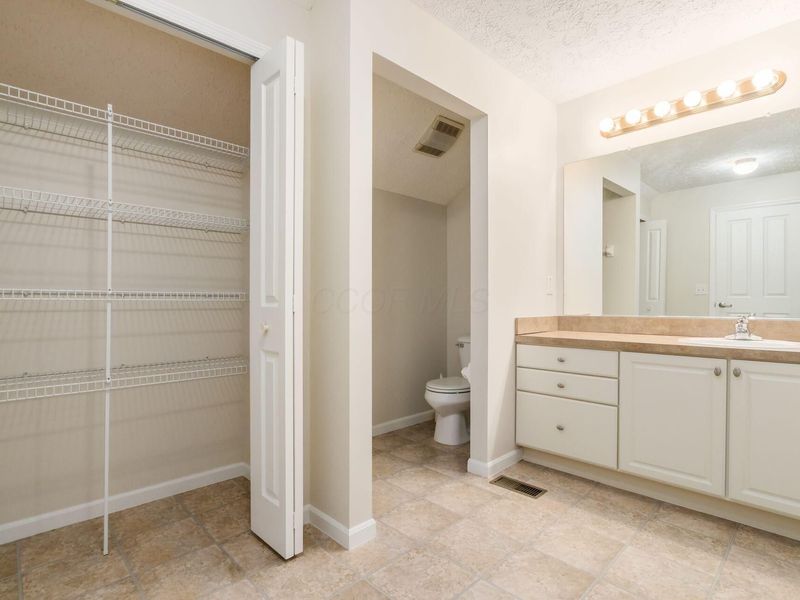 4111 Aumbrey Court, Unit 35, New Albany, OH 43054 Photo 39