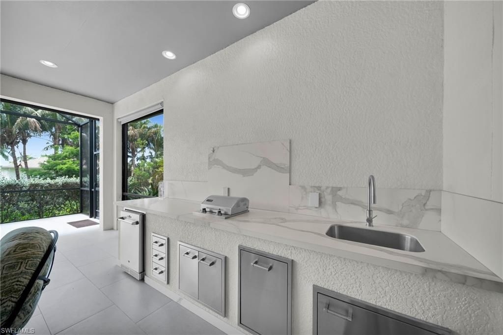 8741 Westwood Oaks Pl, Fort Myers, FL 33908 Photo
