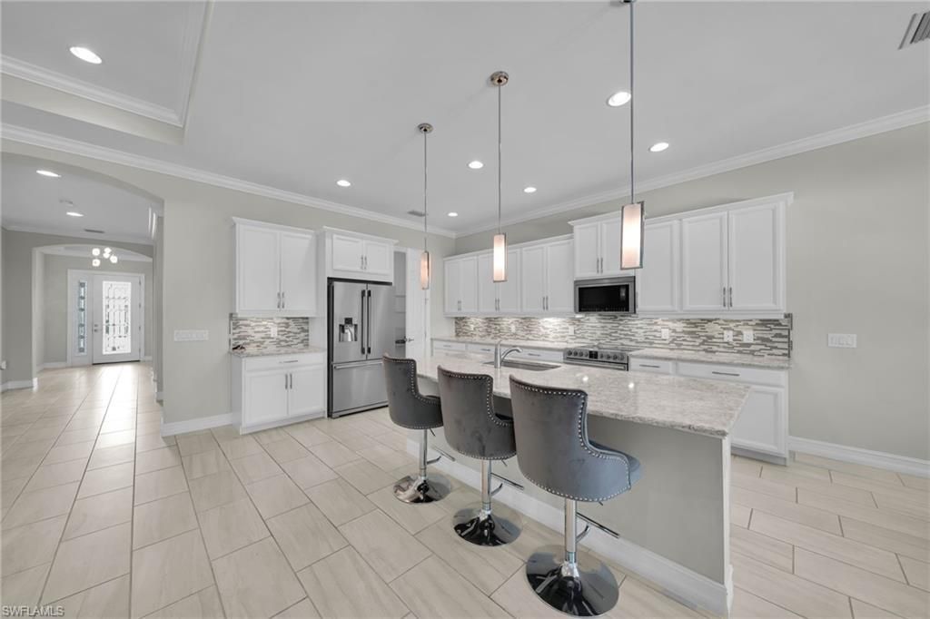 8741 Westwood Oaks Pl, Fort Myers, FL 33908 Photo