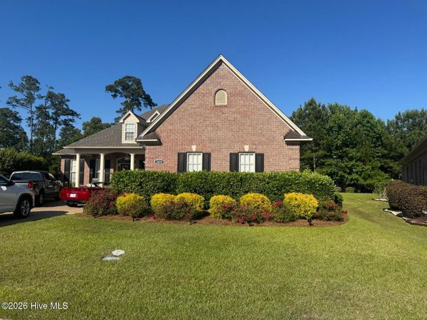 1211 Palatka Place SE, Bolivia, NC 28422