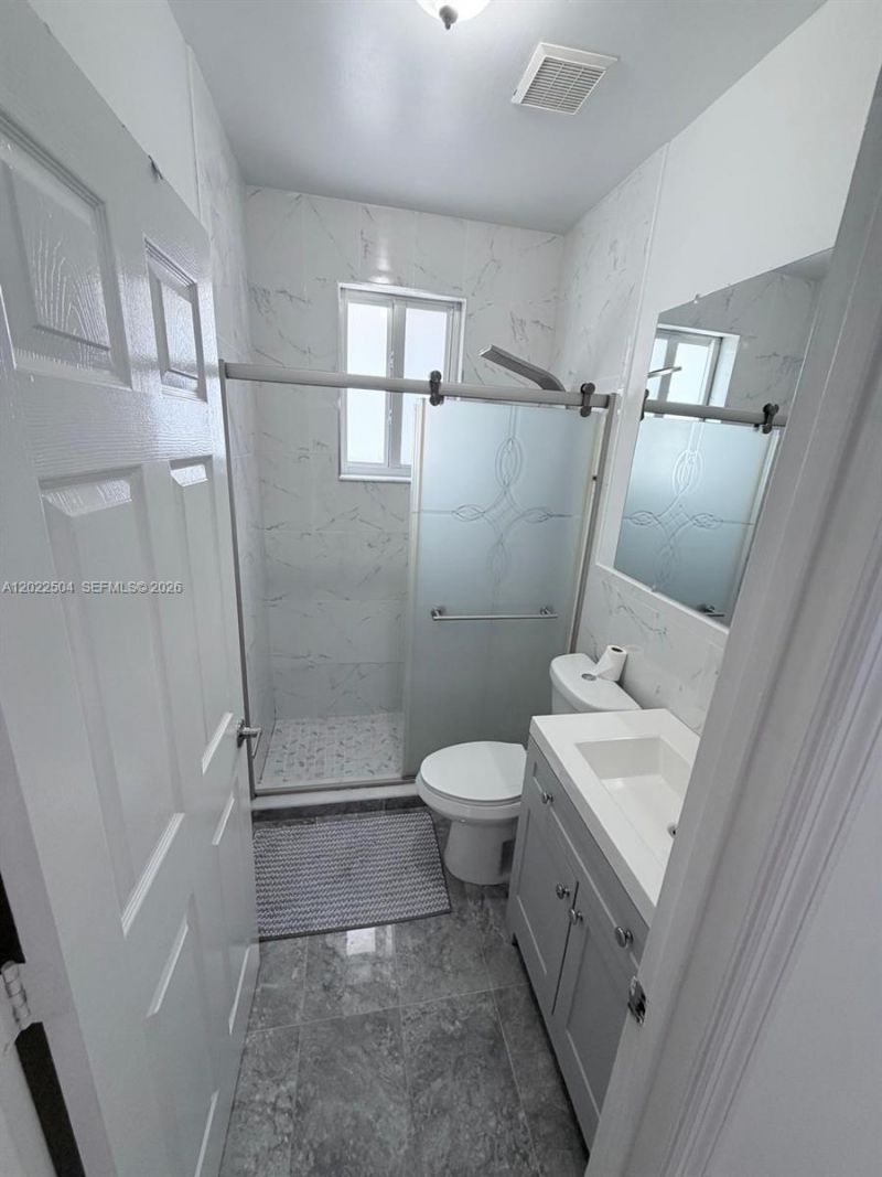 1670 NW 73rd St, Miami, FL 33147 Photo
