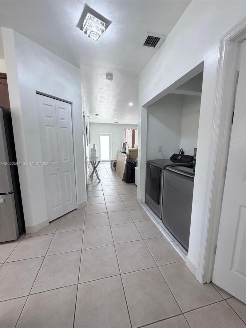 1670 NW 73rd St, Miami, FL 33147 Photo