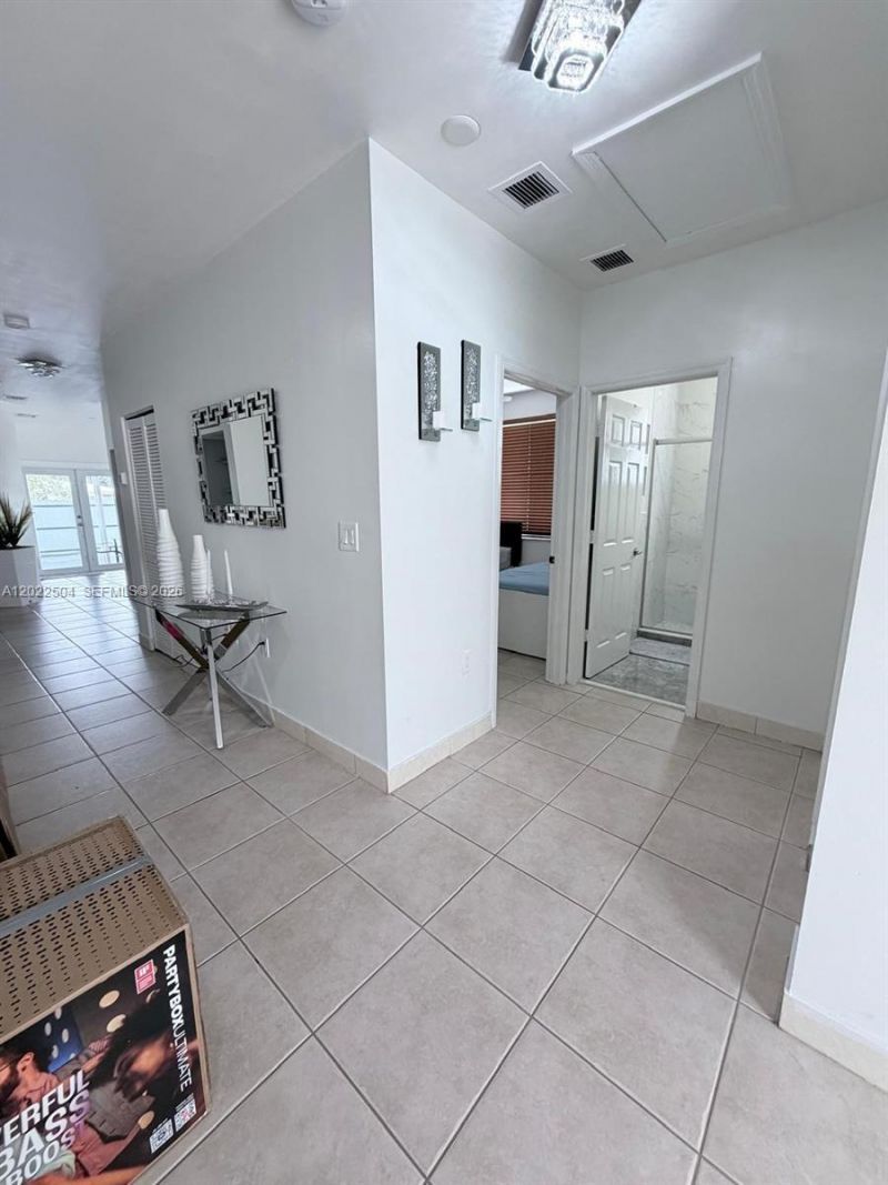 1670 NW 73rd St, Miami, FL 33147 Photo