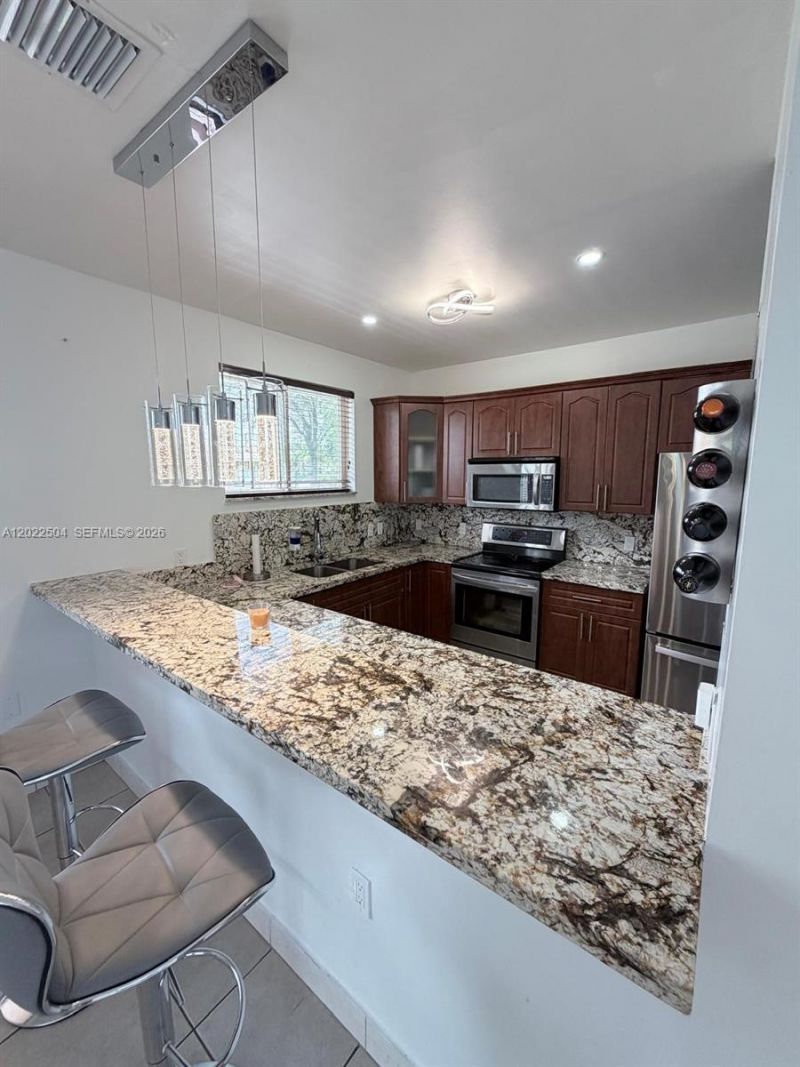 1670 NW 73rd St, Miami, FL 33147 Photo
