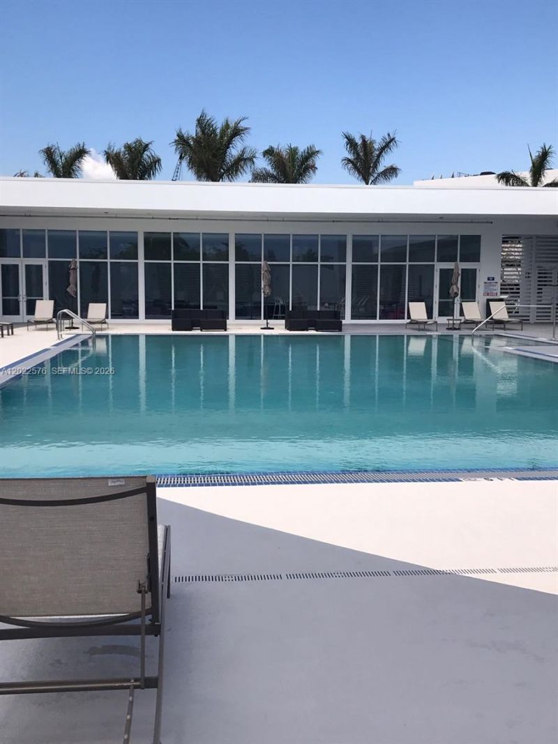 14951 Royal Oaks Ln, Unit 1909, North Miami, FL 33181 Photo