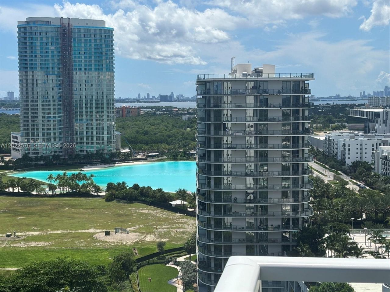 14951 Royal Oaks Ln, Unit 1909, North Miami, FL 33181 Photo