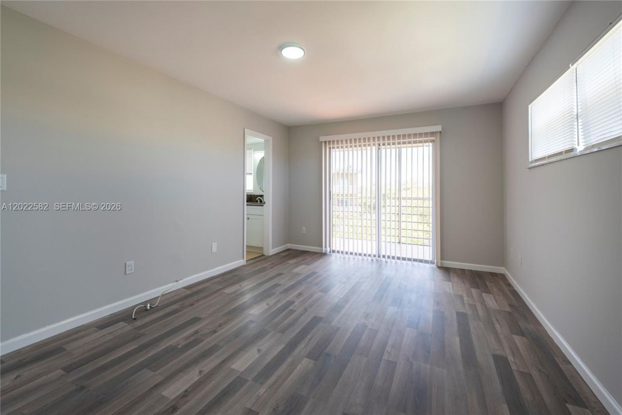 4111 Stirling Rd , Unit 509, Dania Beach, FL 33314 Photo