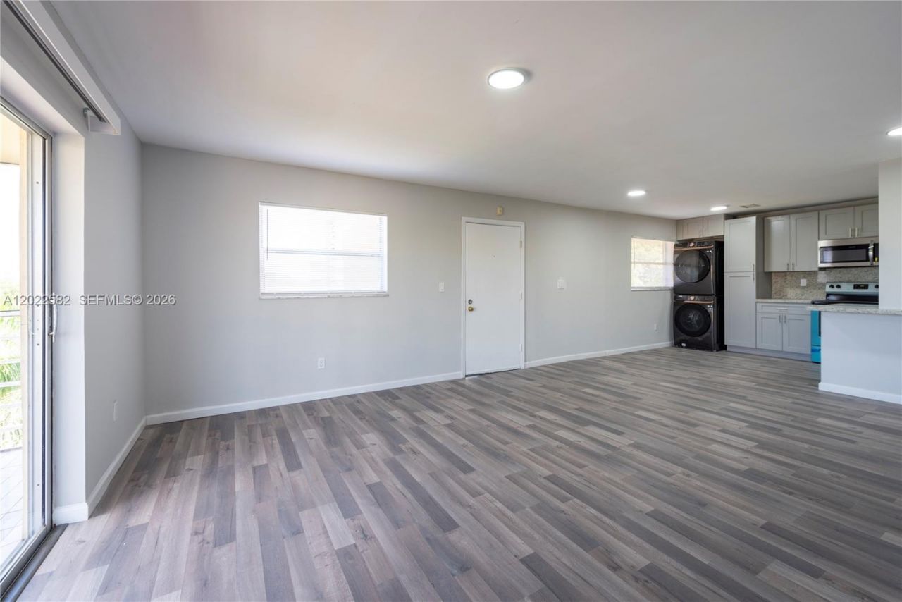 4111 Stirling Rd , Unit 509, Dania Beach, FL 33314 Photo
