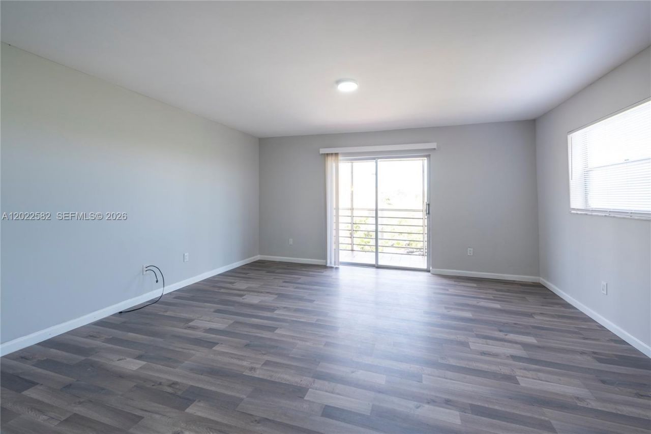 4111 Stirling Rd , Unit 509, Dania Beach, FL 33314 Photo