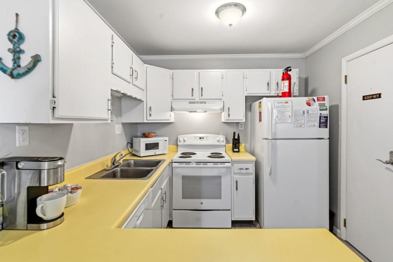 4801 North Ocean Blvd.  Photo 7