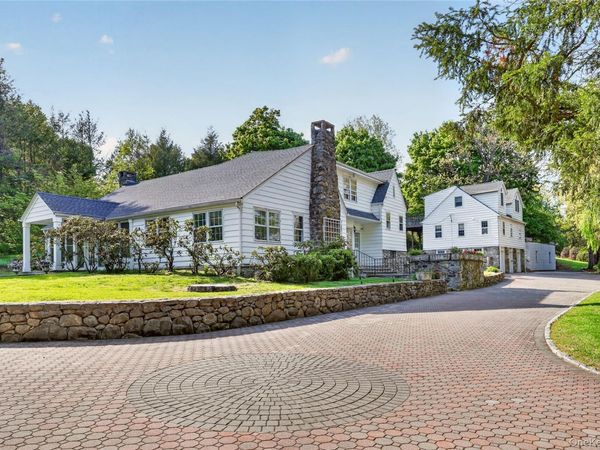 6 Raven Way , Pleasantville, NY 10570