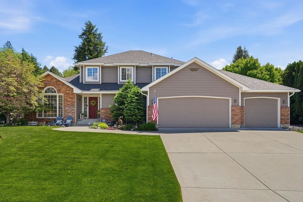 2215 S Sonora St, Veradale, WA 99037 Main Photo