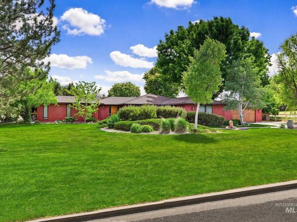 812 E Linden St, Caldwell, ID 83605