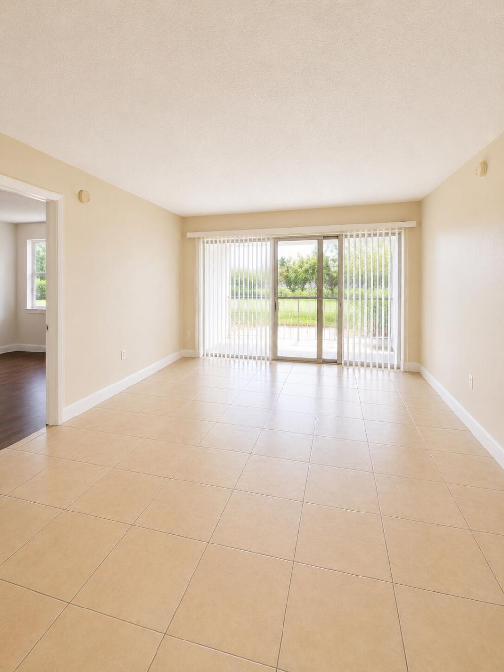 4205 N University Drive, Unit 106, Sunrise, FL 33351 Photo