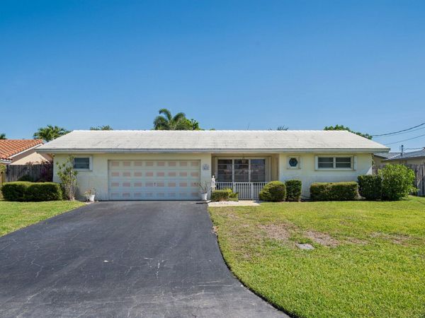 611 SE 11th Street, Pompano Beach, FL 33060