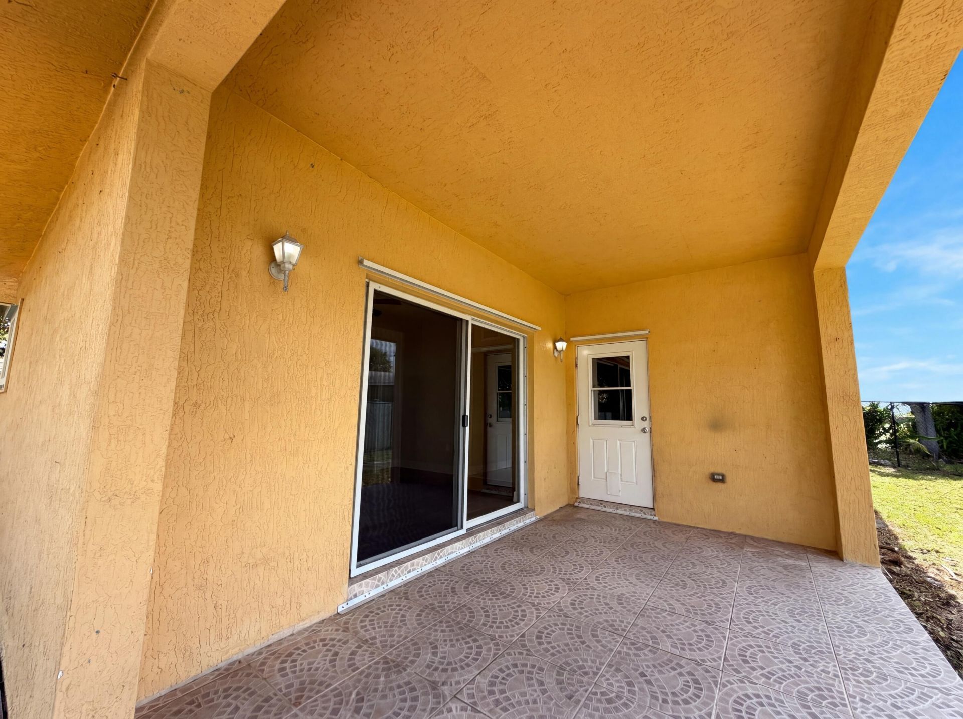 453 N Deerfield Avenue, Deerfield Beach, FL 33441 Photo
