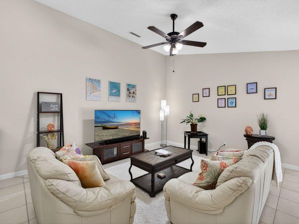 1702 Silverleaf Oak Court, Palm Beach Gardens, FL 33410