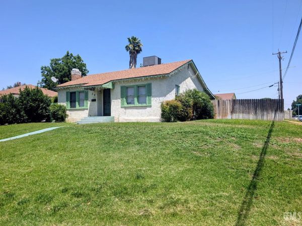 318 S Myrtle Street, Bakersfield, CA 93304
