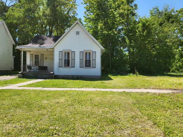 1706 E Edwards Street, Springfield, IL 62703