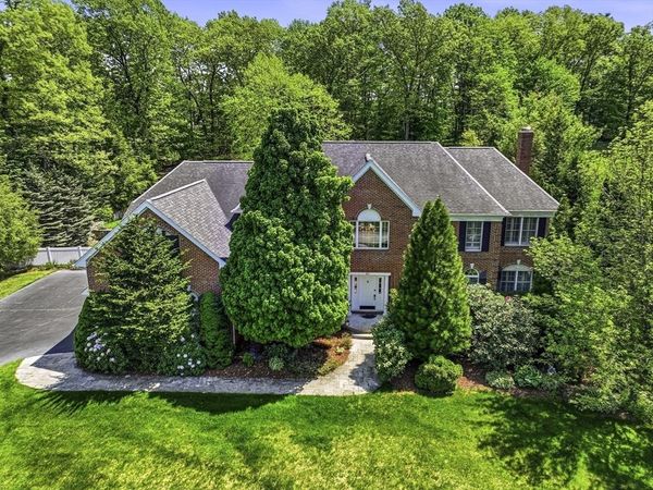 60 Greenwood Road, Hopkinton, MA 01748