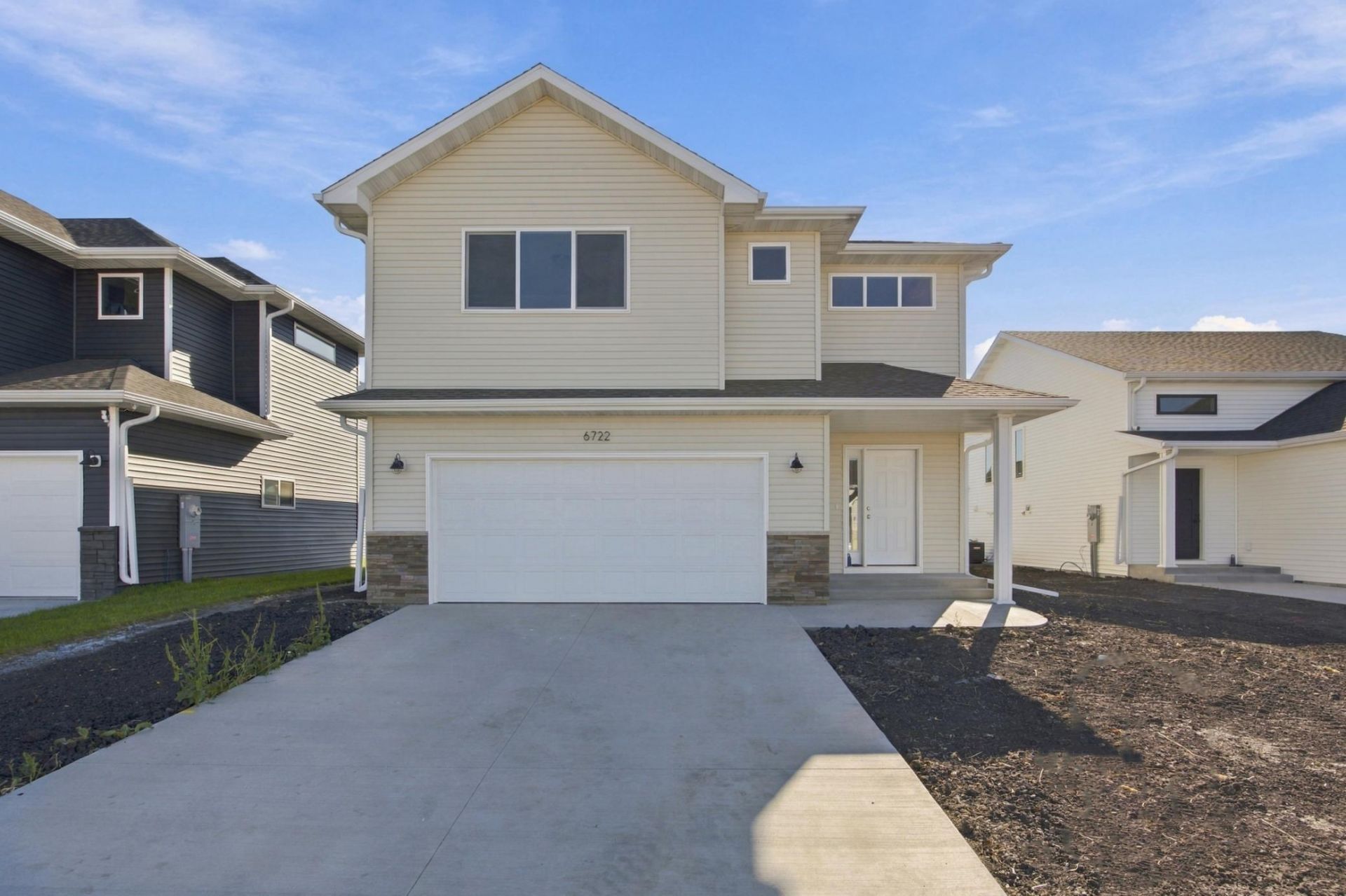 6722 Selkirk Drive S, Fargo, ND 58104 Main Photo