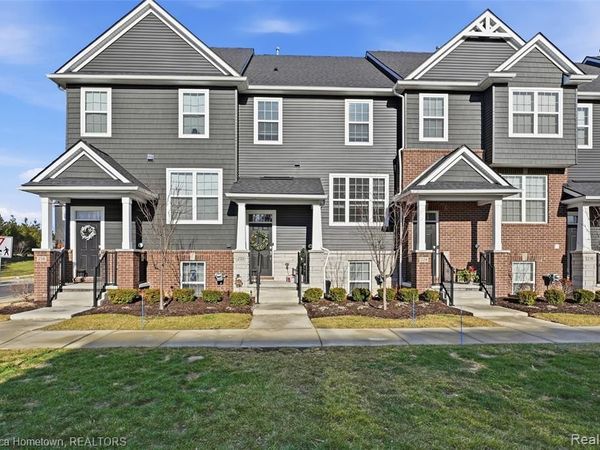 230 Sydney Court S , Plymouth, MI 48170