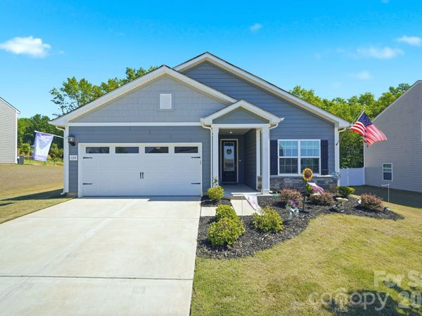 124 N Sina Street, Troutman, NC 28166