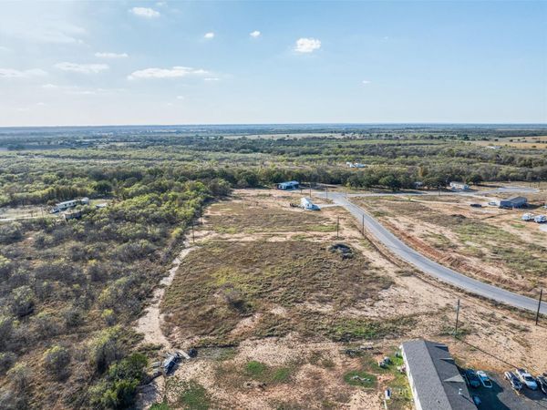 105 Sly ST , Dale, TX 78616