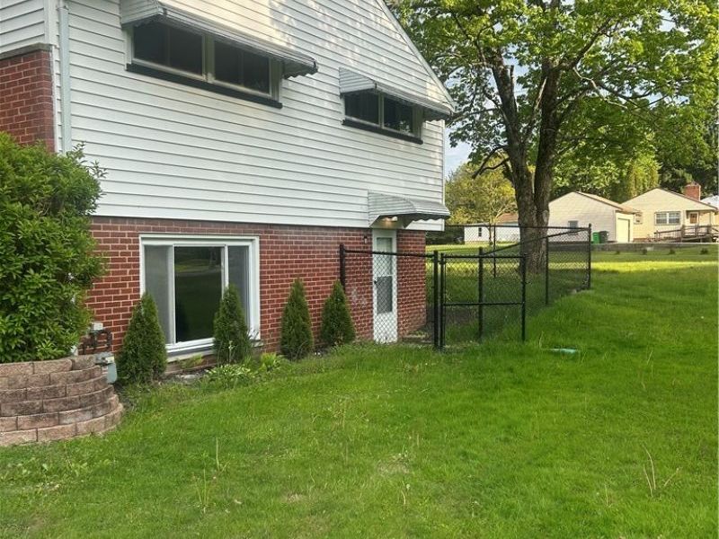 17228 Egbert Road, Walton Hills, OH 44146 Photo 3