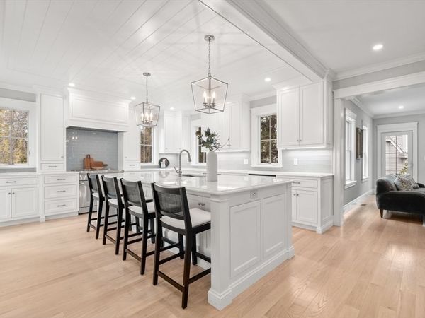 6 Revolutionary, Lexington, MA 02421