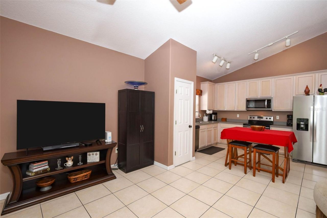 411 Lynn Street, Oviedo, FL 32765 Photo