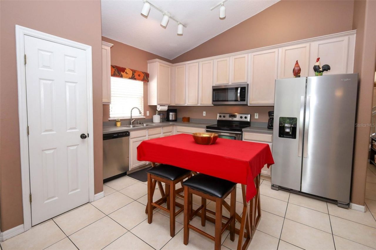 411 Lynn Street, Oviedo, FL 32765 Photo