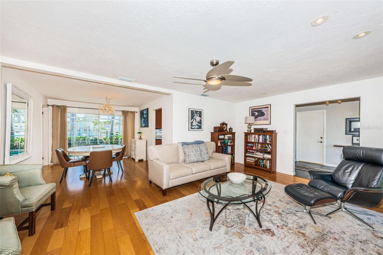 1496 49th Avenue Ne, Saint Petersburg, FL 33703 Photo
