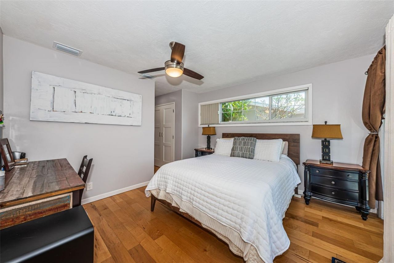 1496 49th Avenue Ne, Saint Petersburg, FL 33703 Photo