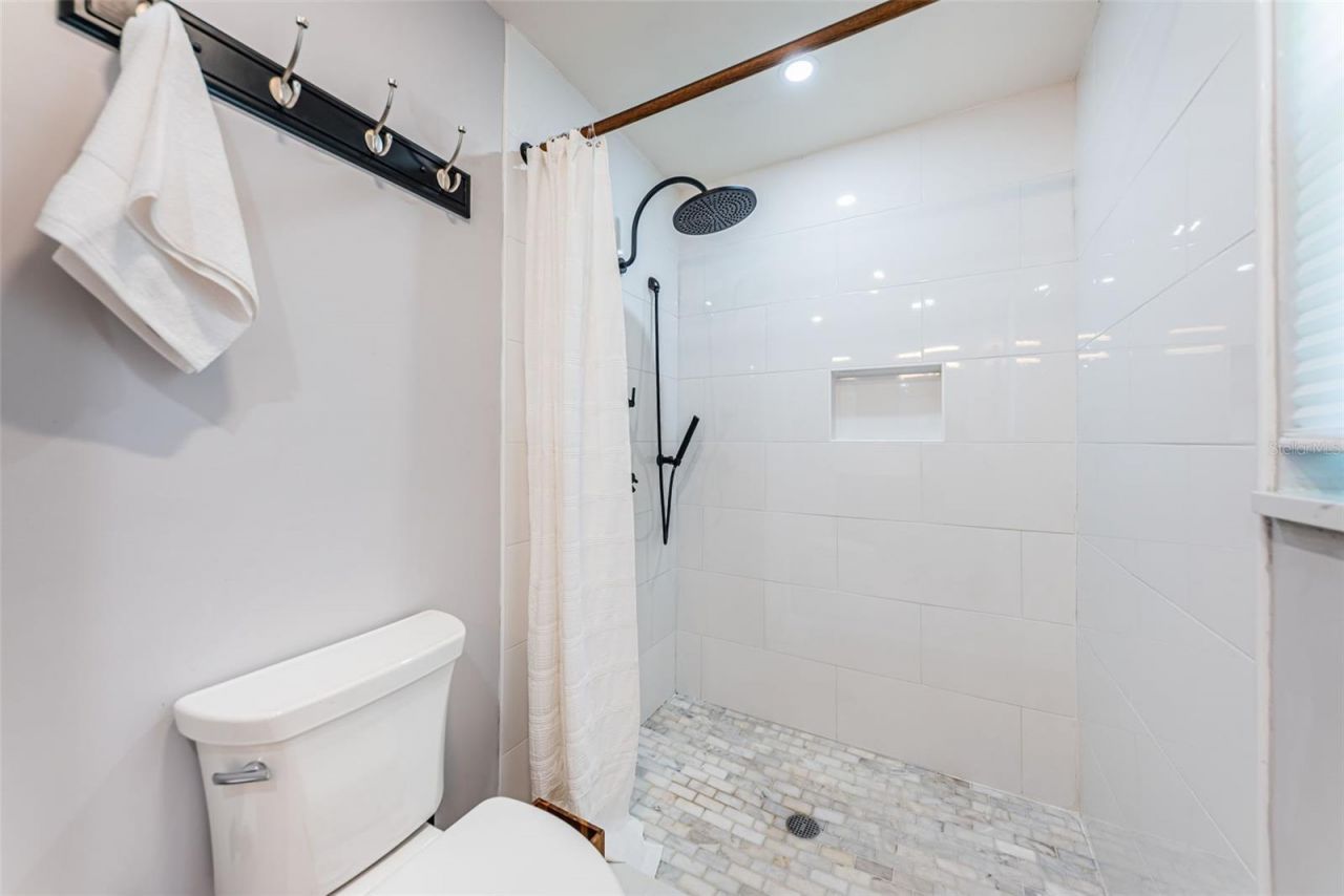 1496 49th Avenue Ne, Saint Petersburg, FL 33703 Photo