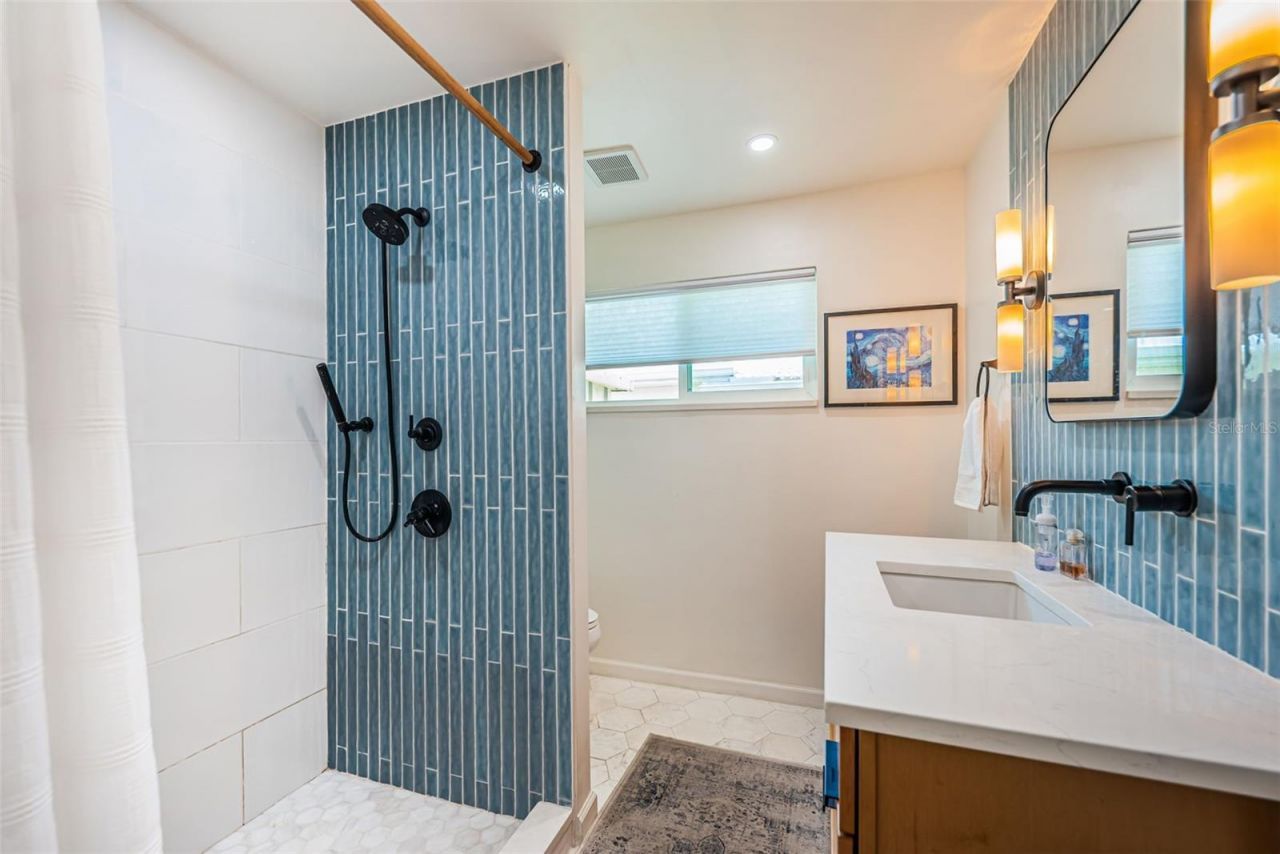 1496 49th Avenue Ne, Saint Petersburg, FL 33703 Photo