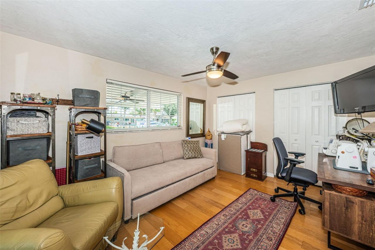 1496 49th Avenue Ne, Saint Petersburg, FL 33703 Photo