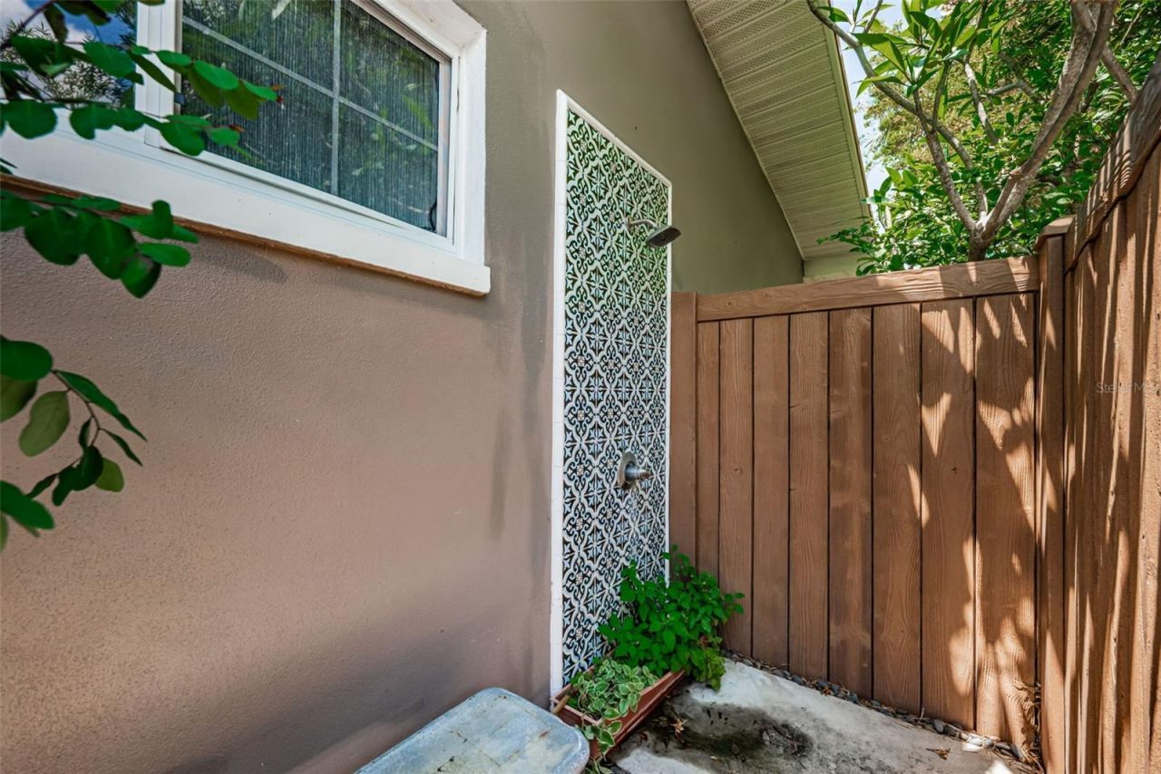 1496 49th Avenue Ne, Saint Petersburg, FL 33703 Photo