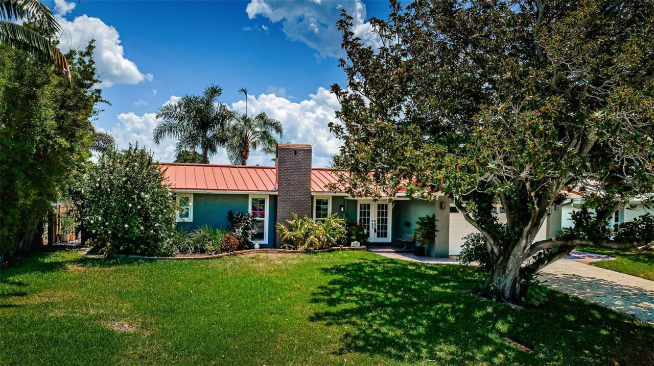 1496 49th Avenue Ne, Saint Petersburg, FL 33703 Photo