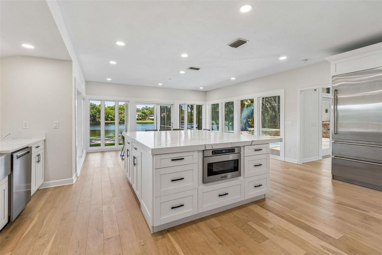 816 Taray De Avila, Tampa, FL 33613 Photo