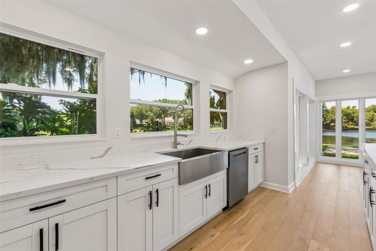 816 Taray De Avila, Tampa, FL 33613 Photo