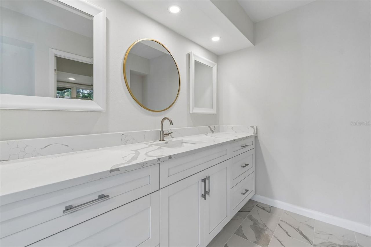816 Taray De Avila, Tampa, FL 33613 Photo